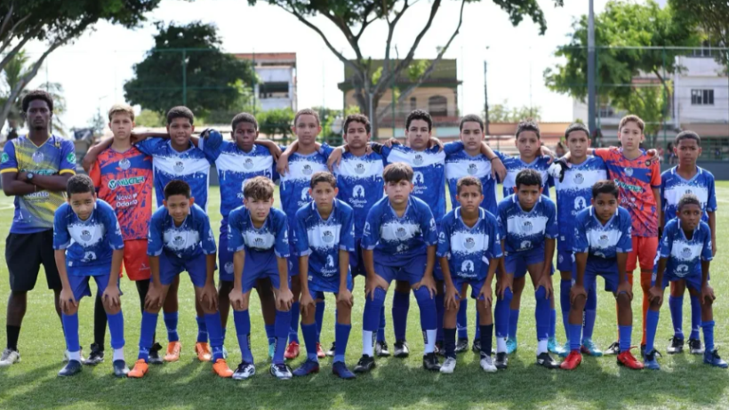 Escolinha de Futebol Muriaé FC campo do adubo nova carapina 2